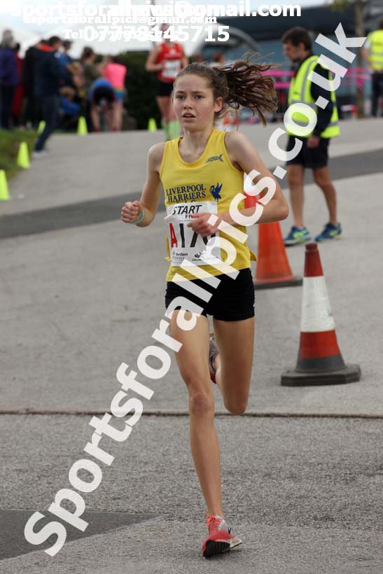 Womens under-17s 3 stage relay, Northern Senior 6 and 4 and Junior Stage Road Relays, SportsCity, Manchester. Photo:  David T. Hewitson/Sports for All Pics